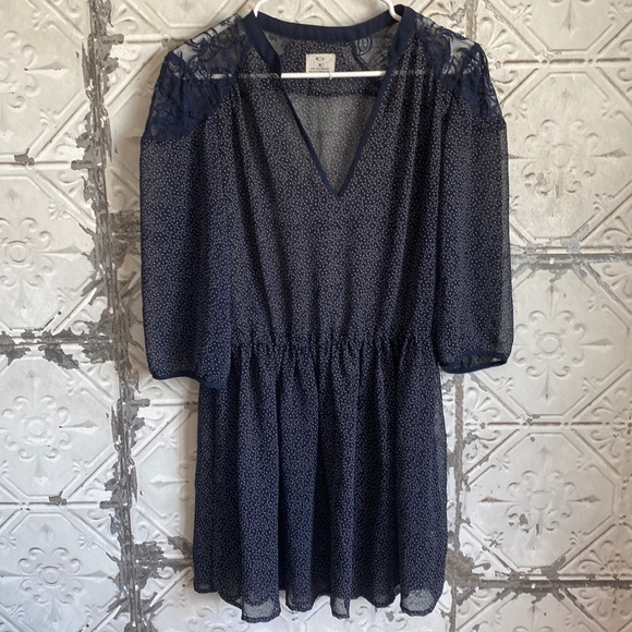 Navy Anthropologie pins and needles sheer embroidered patterned tunic - Picture 1 of 7
